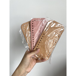 Đáy da PU làm túi xách loại nhỏ kích thước 18x8cm