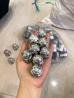 Chụp cốt giò đạp inox CNC