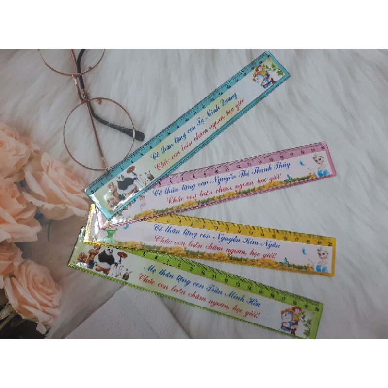 Thước kẻ in tên bé lấy luôn