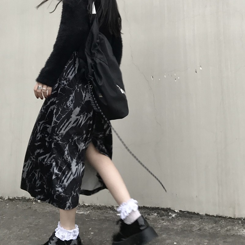 Chân Váy Nhung Dáng Chữ A Phong Cách Hàn Quốc | BigBuy360 - bigbuy360.vn