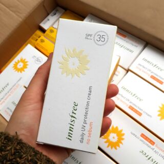 Kem chống nắng Innisfree Daily UV protection cream No Sebum SPF 35 PA++