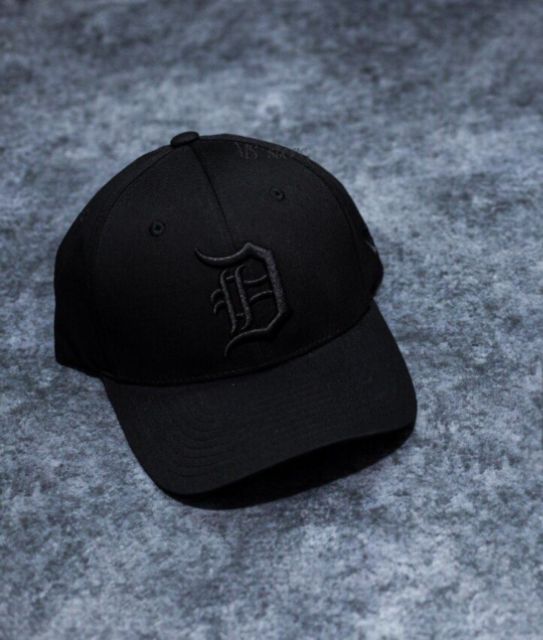 Nón MBL logo chữ full đen