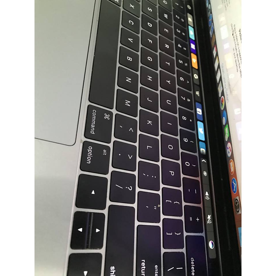 Macbook Pro 13in 2017, Core i7 3,5G, 16G, 512G, giá rẻ