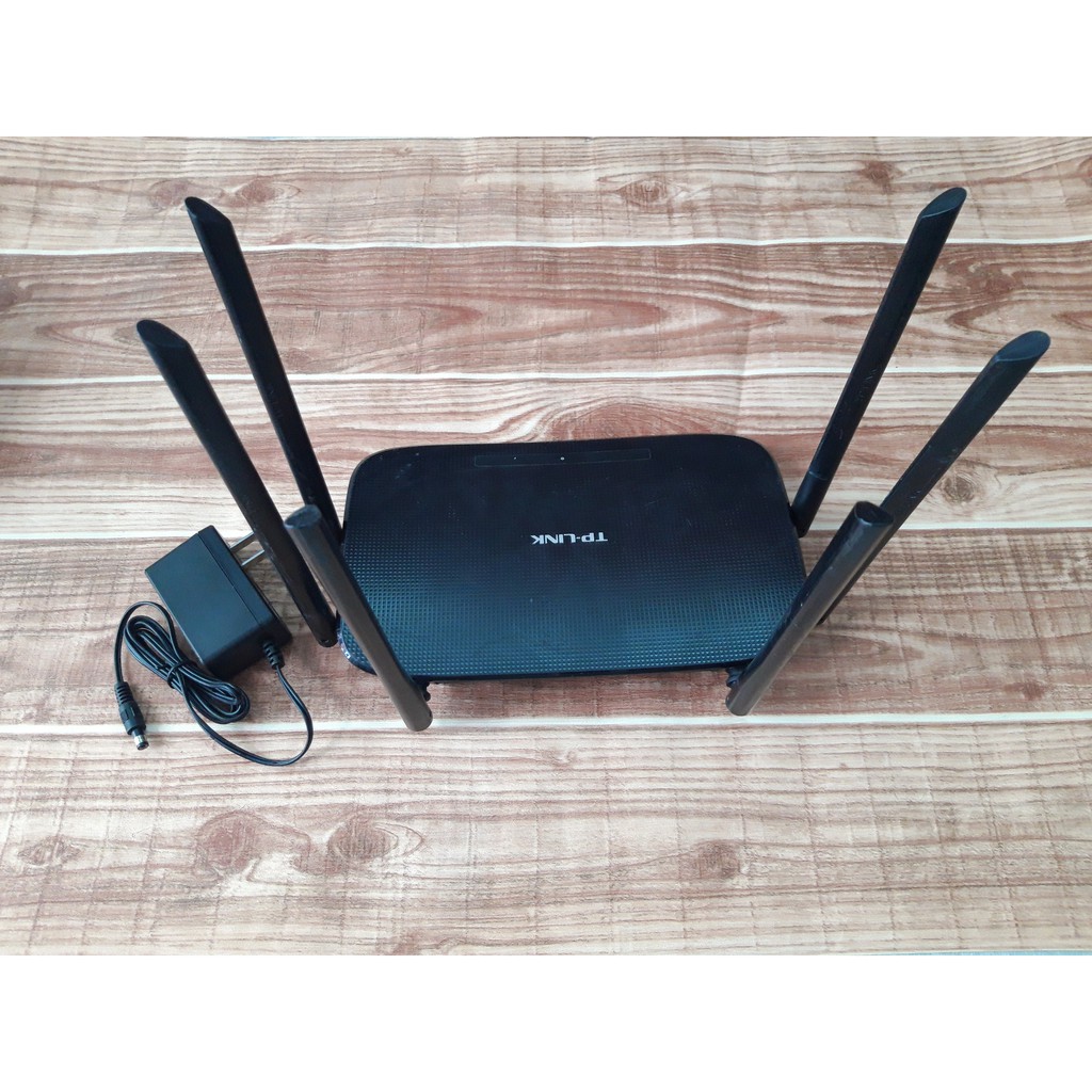Bộ phát wifi tp link 6 râu 7300 chính hãng xuyên tường