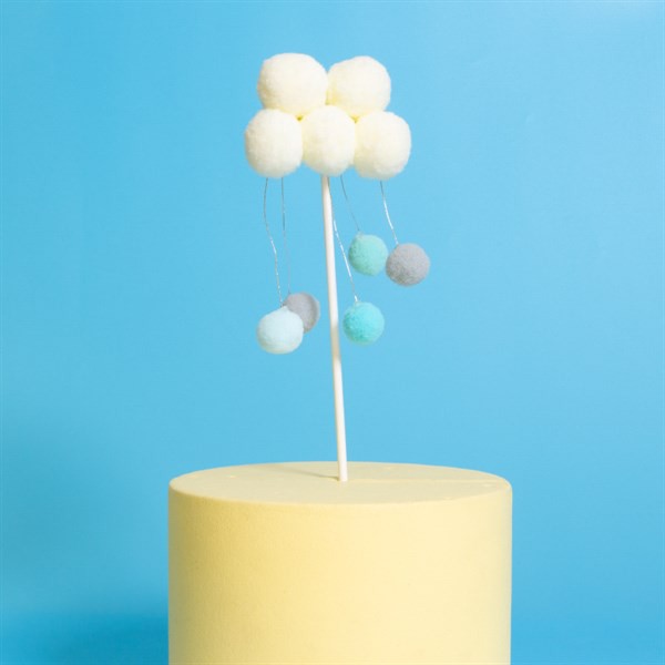 Que cắm mây mưa bông xanh