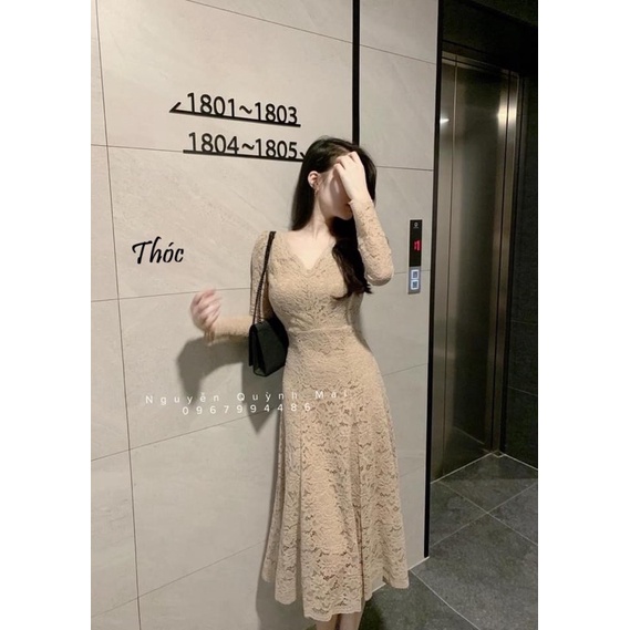 Váy ren xoè cổ V