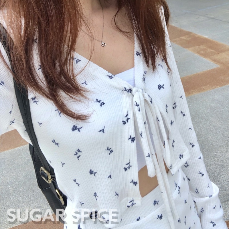 Áo Cardigan Tay Dài Cột Nơ Hoạ Tiết Hoa Nhí (CHỈ ÁO NGOÀI) SUGARSPICE - Candy Cardi