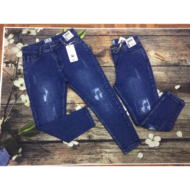 Quần baggy jean.