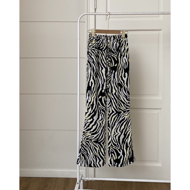 Rosa pants lưng thun thắt nơ dáng dài hoạ tiết vằn lạ mắt FRESHY