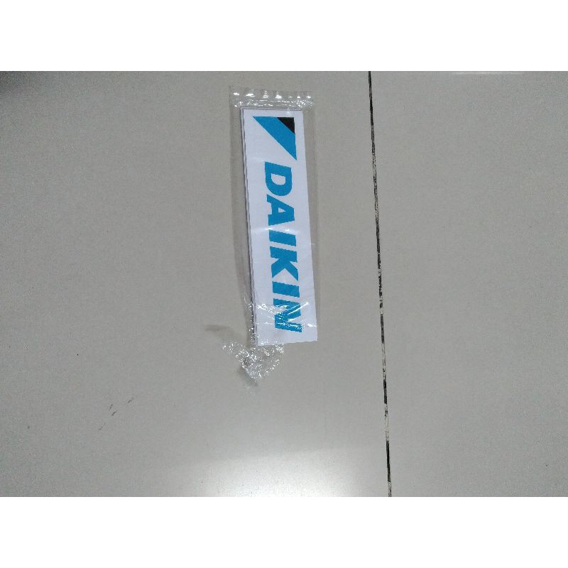 tem tên nhãn hàng nhiều mẫu