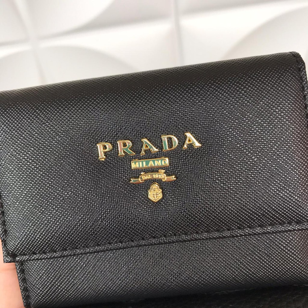 Ví Prada Đựng Thẻ Tiện Lợi Chất Lượng