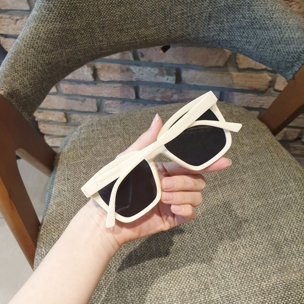 Kính mát mắt vuông bản to chống tia UV, Kính râm mát nữ thời trang cá tính 3 màu lựa chọn 231 | BigBuy360 - bigbuy360.vn