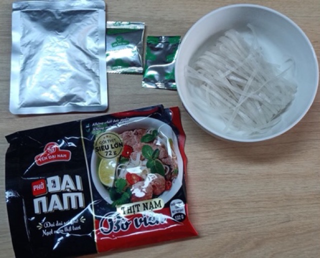 Phở Nạm Bò Viên Thương Hiệu Yến Đại Nam 132g