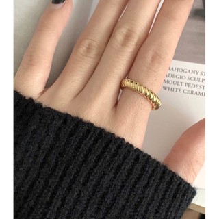 Nhẫn xoắn vintage