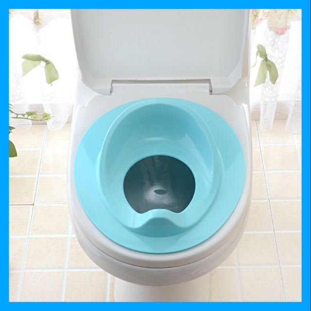 Bệt bồn cầu thu nhỏ an toàn cho bé màu giao ngẫu nhiên giá rẻ