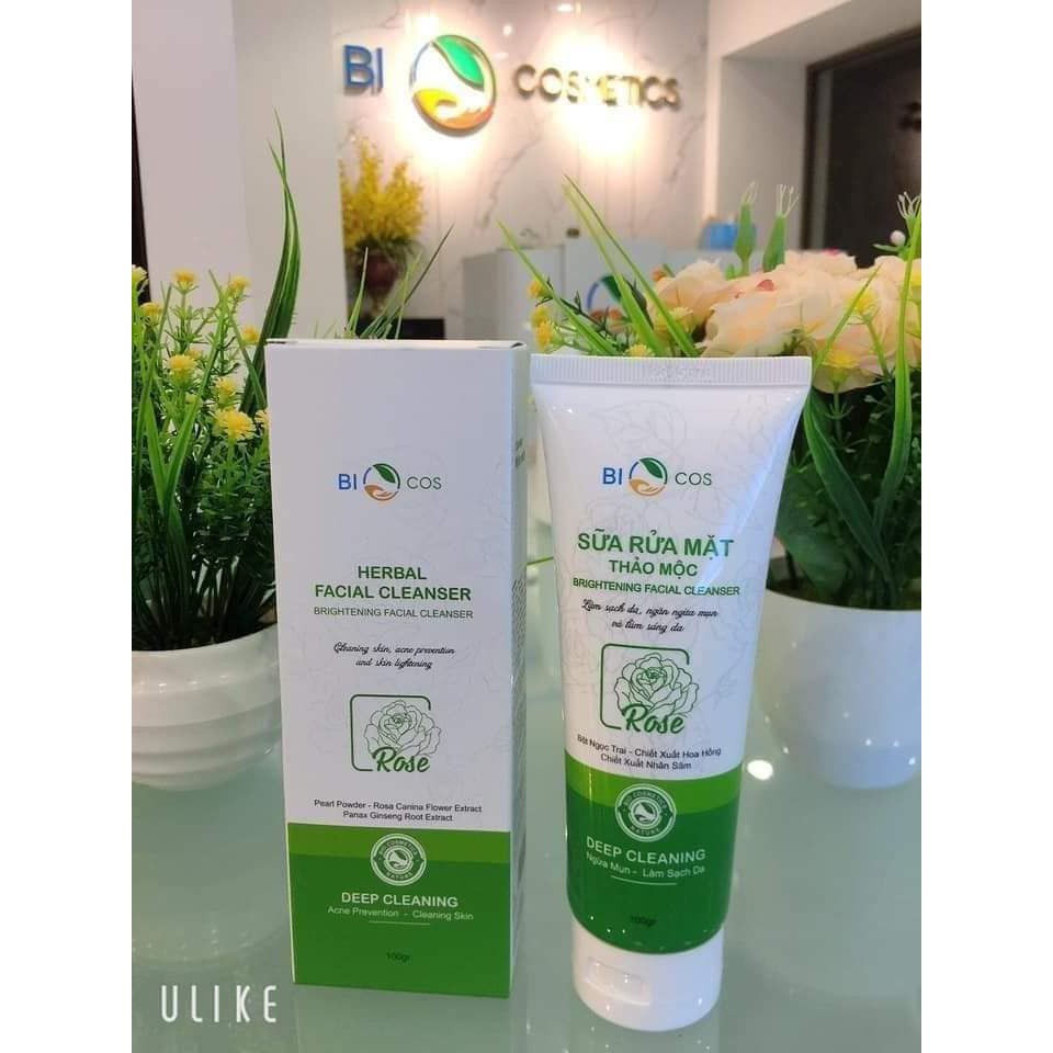 Sữa rửa mặt thảo mộc