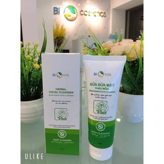 Sữa rửa mặt thảo mộc