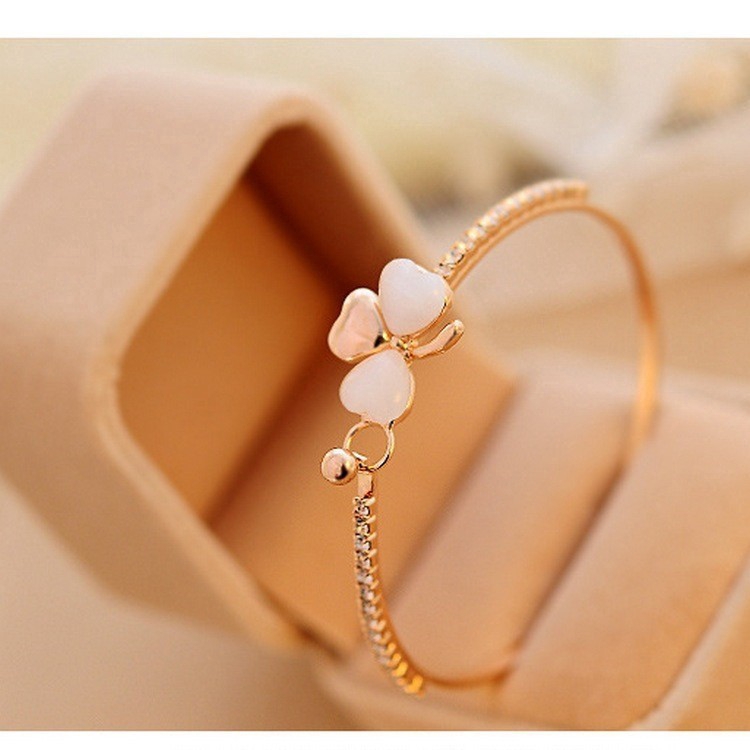  Vòng đeo tay hợp kim mặt hình cỏ ba lá/ trái tim đính đá lấp lánh dễ thương cho nữ | BigBuy360 - bigbuy360.vn