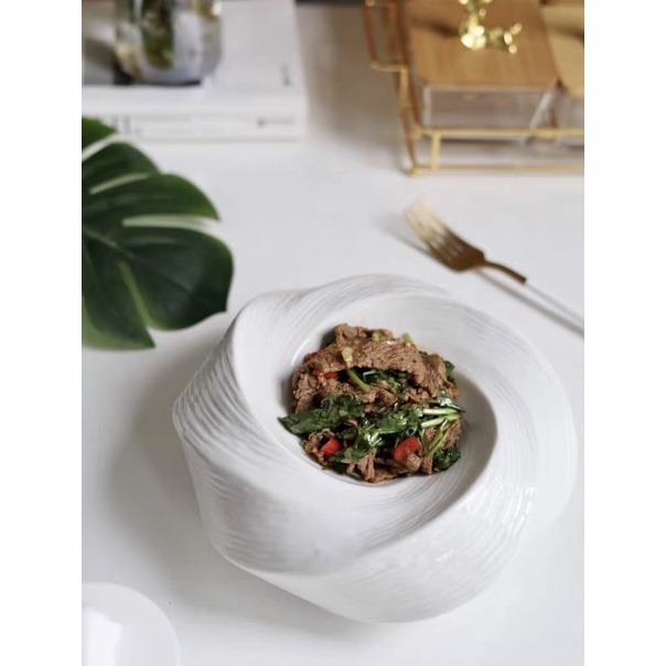 Đĩa đựng đồ ăn tráng miệng, món nguội nhà hàng, khách sạn phong cách Châu Âu