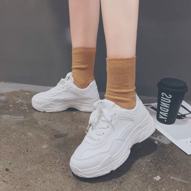 GIÀY BATA TRẮNG ĐẾ THÔ ĐƠN GIẢN
