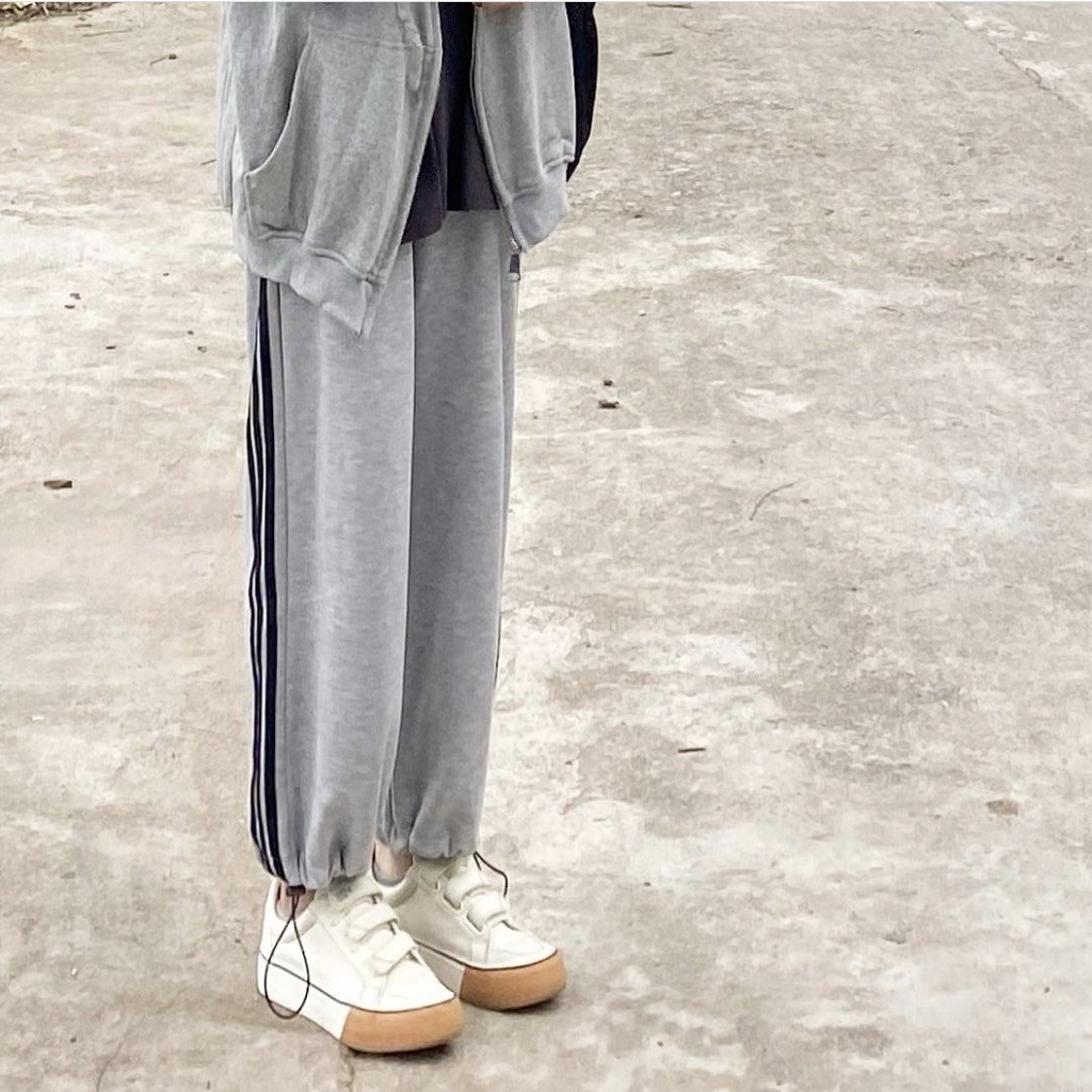 [Mã FAMARAL1 giảm 10K đơn 50K] Quần jogger 3 sọc dáng thể thao bo chun năng động