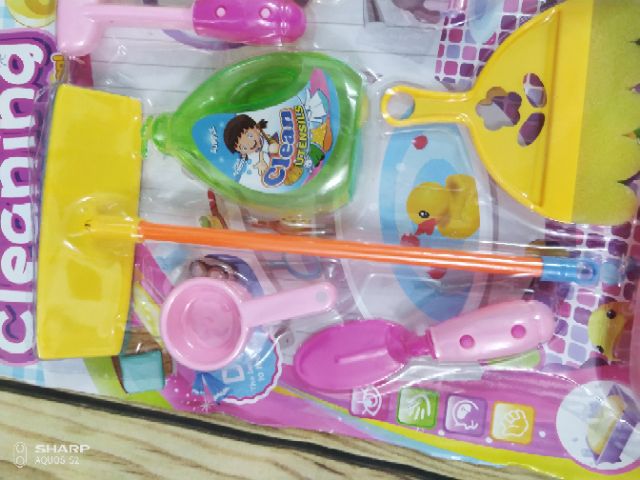 Vỉ đồ chơi dọn dẹp nhà cửa cho bé