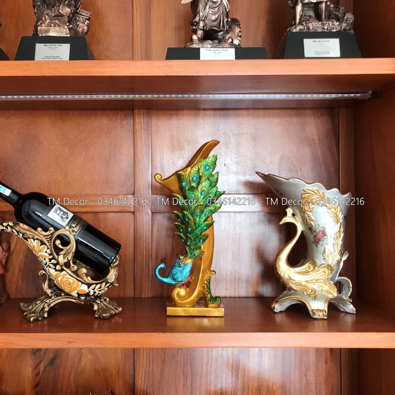 Bình cắm lông công phong thuỷ, bình hoa con công cắm lông công và hoa khô cắm ban thần tài thu hút tài lộc