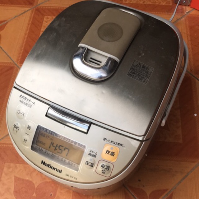 Nồi cơm điện cao tần  National 1.0L SR-SY101