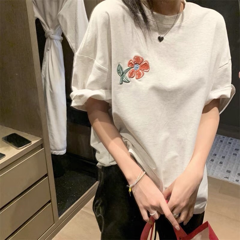 Áo thun thêu hoa freesize mùa hè phiên bản Hàn Quốc