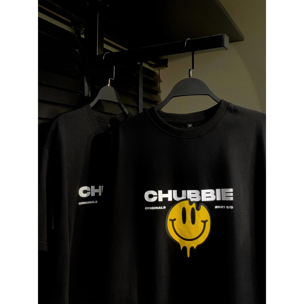 Áo phông unisex CHUBBIE Smiley T-Shirt | BigBuy360 - bigbuy360.vn