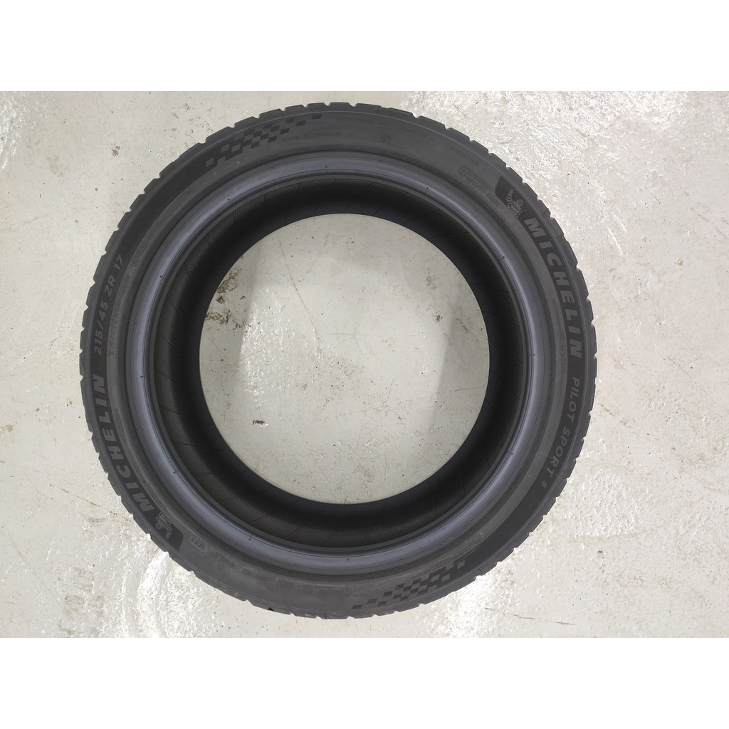 Lốp Michelin 215/45R17 Pilot Sport 5