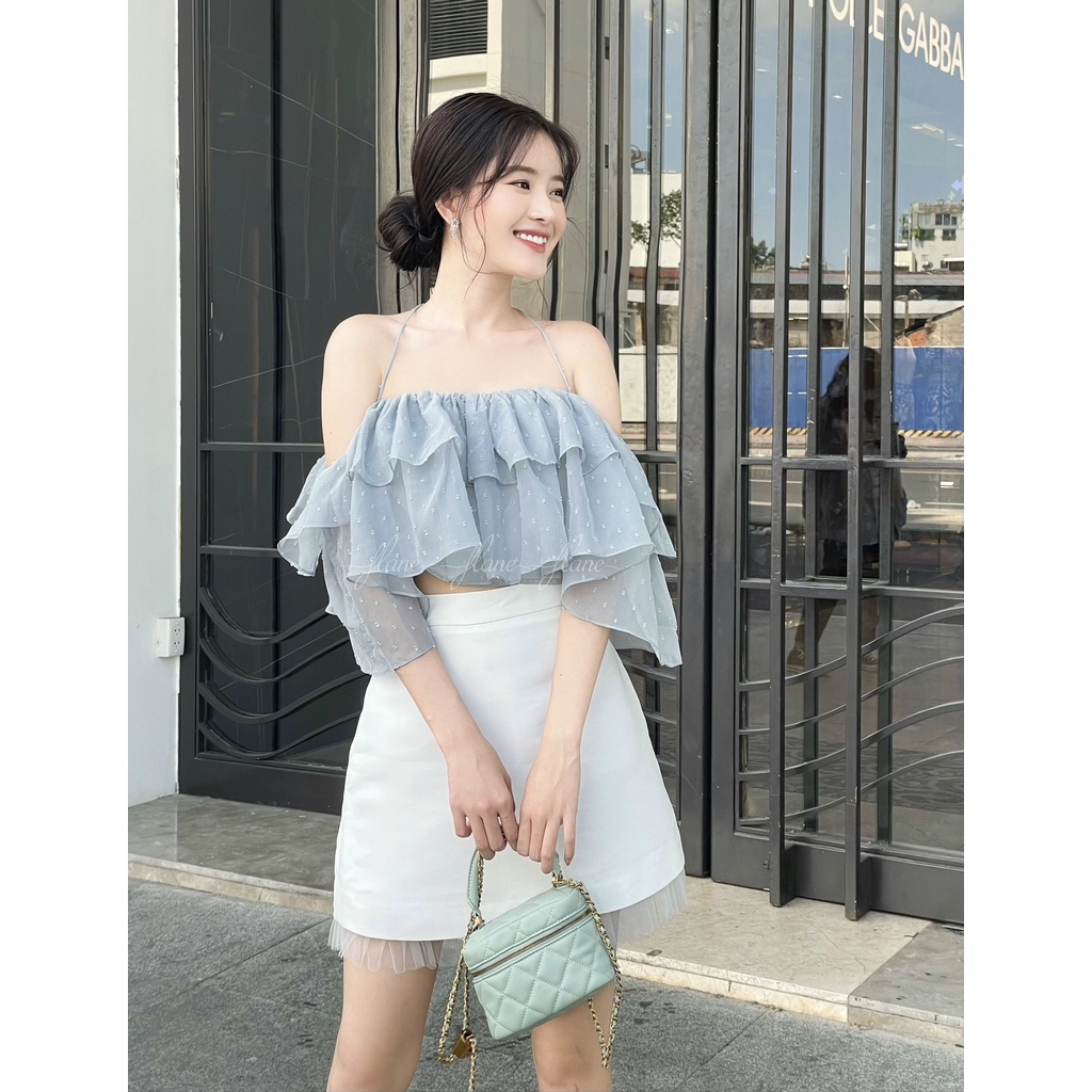 Áo voan ghi trễ vai chấm nổi + chân váy tappta trắng ren - Thiết kế Flane