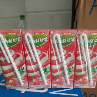 1 lốc yomost dâu 180ml