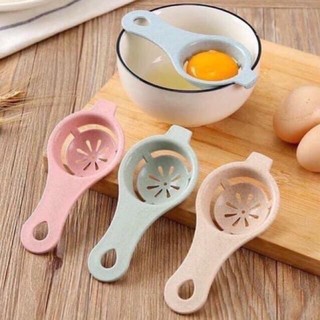 Tách lòng đỏ trứng nhựa lúa mạch