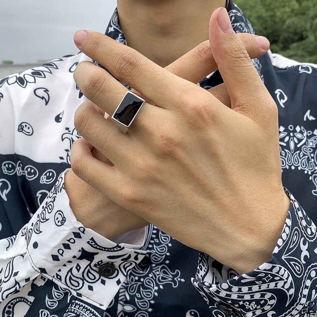 Nhẫn nam nữ tròn Unisex màu bạc Thời trang Kuu Clothes chất liệu Titan đẹp đơn giản - Black Rectangle