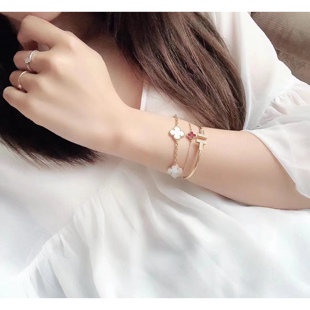 Vòng Đeo Tay Bạc 925 Hình Cỏ Bốn Lá Thời Trang Cho Nữ