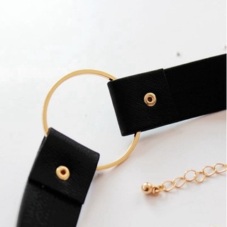 Choker dây da mặt tròn cá tính Queen Silver