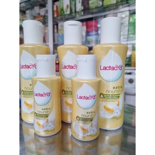 Dung Dịch Vệ Sinh Phụ Nữ Lactacyd extra nourish ( vàng)