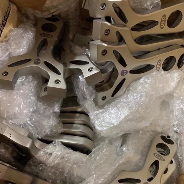 Ná cao su UFO inox chạc 7.