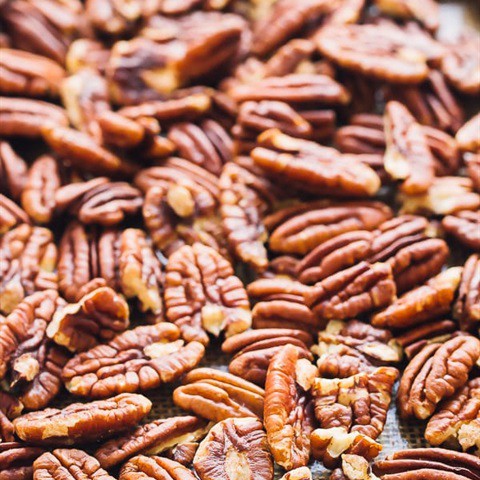 HẠT HỒ ĐÀO HAY ÓC CHÓ DÀI, NỨT VỎ HÀNG MỸ TÚI 500GR, NGỪA LÃO HÓA, ĐẸP DA, NGỦ NGON