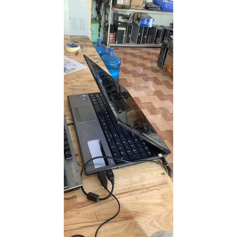 Laptop Toshiba A505 i3/4G/320G màn 15,6in