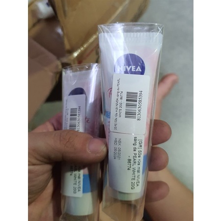 Sữa rửa mặt Nivea 20g - Pearl white