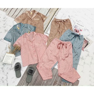 Sale Bộ lụa Vic còn sz S