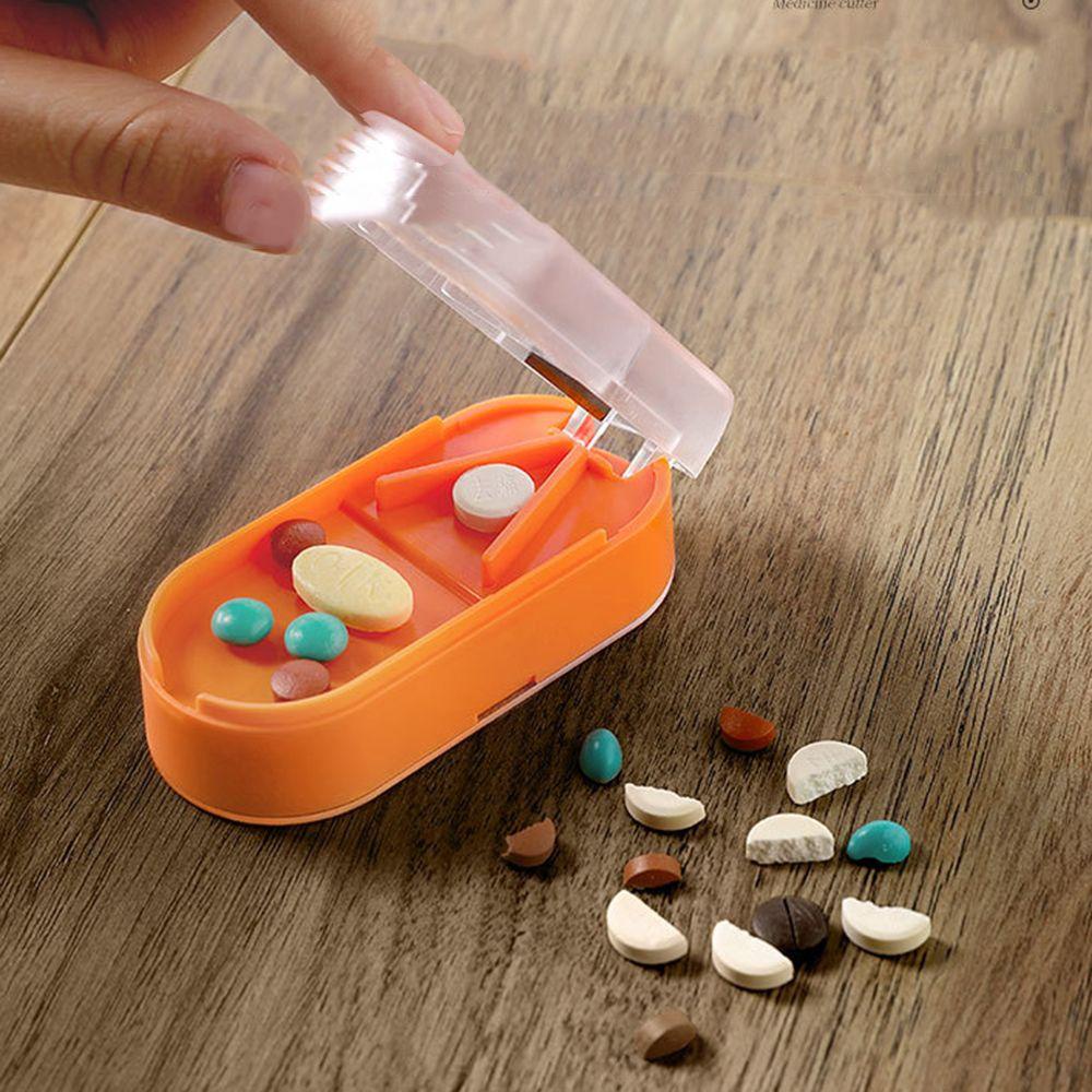 Hộp Đựng Thuốc 2 Trong 1 Tiện Lợi Khi Đi Du Lịch Ốp