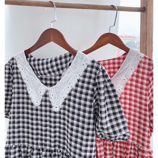 Váy babydoll kẻ cổ ren