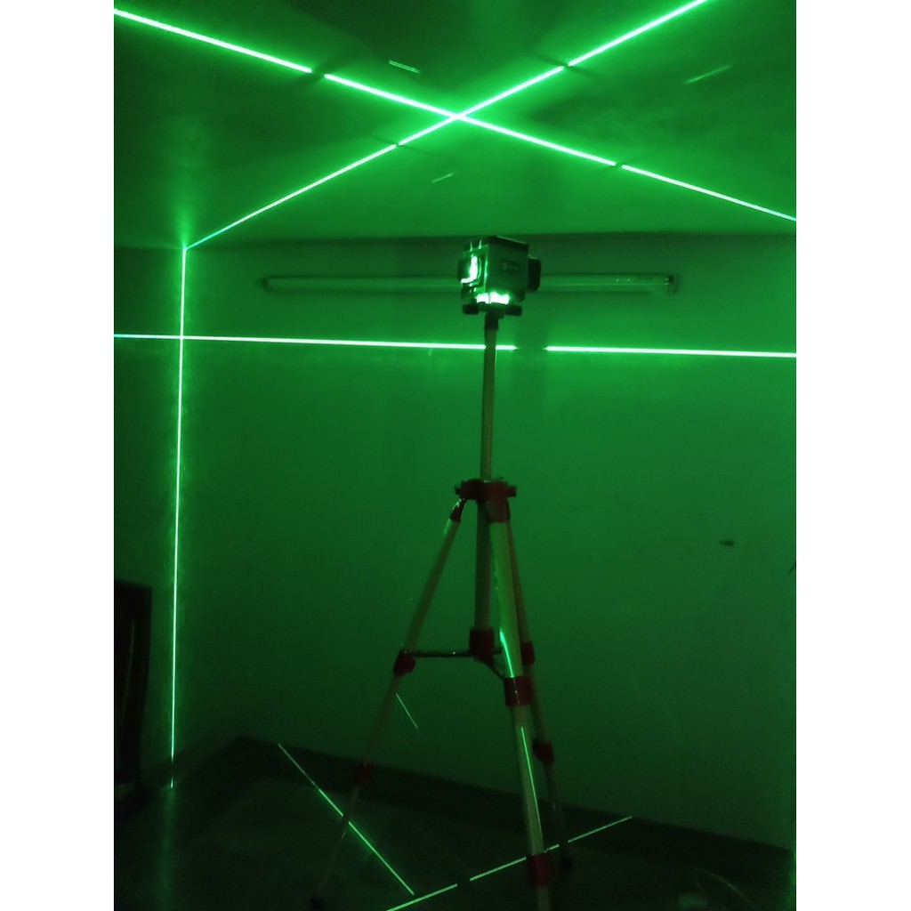 Máy Cân Mực MAKITA Laser tia xanh 3D quay 360độ -Tặng bộ từ hít treo tường