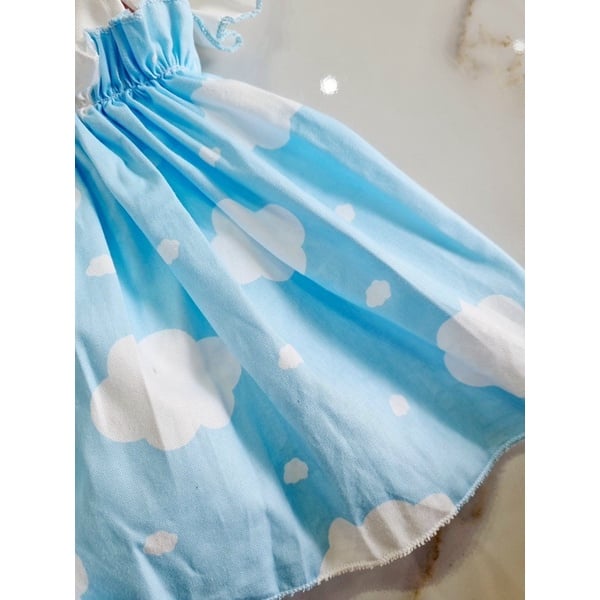 Váy xanh đám mây cho bé