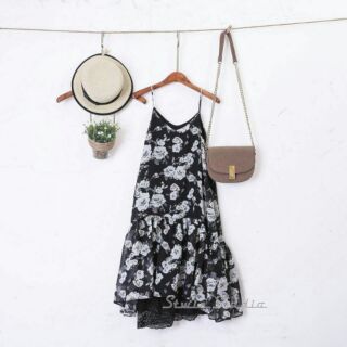 Đầm yếm hoa hồng phối ren