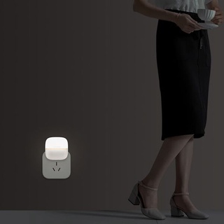 Đèn cảm biến thông minh Plug-In Night Light