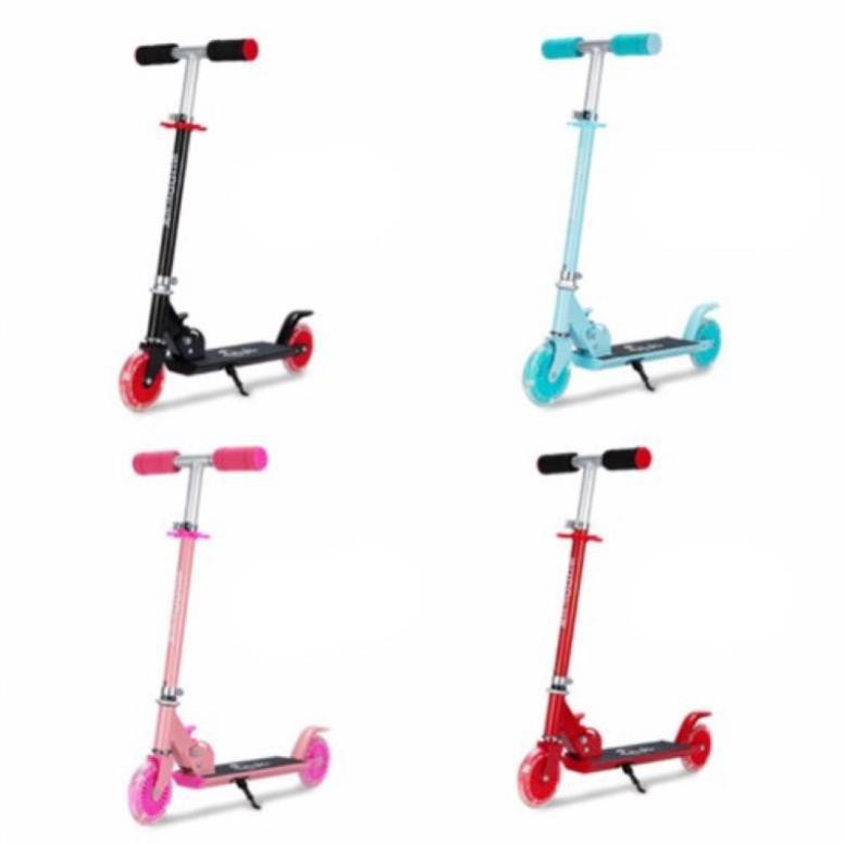 Xe trượt scooter 2 bánh có đèn cho bé (hai màu hồng và xanh)